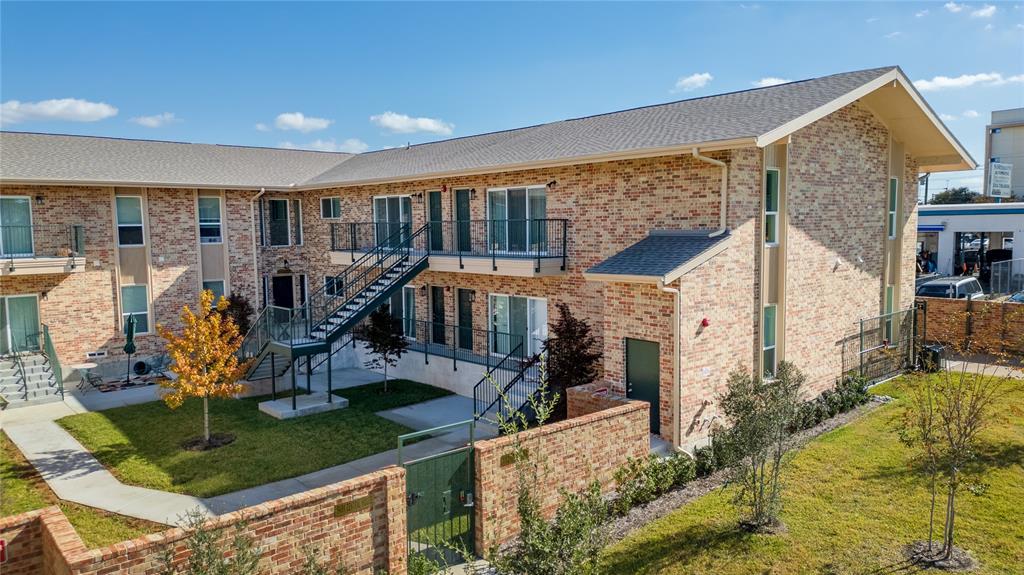 Park Central Condo - Residential