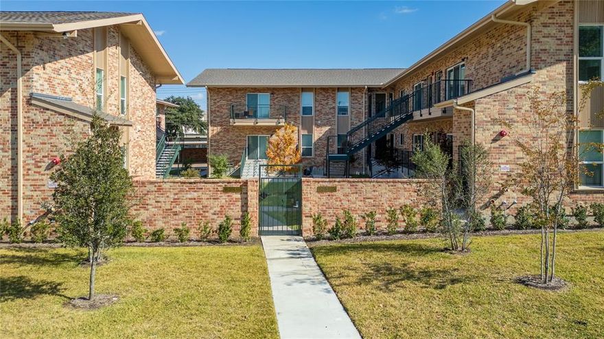 Discover this wonderful 2-bedroom, 2-bathroom condo nestled in this vibrant Dallas neighborhood. Offering 1,056 square feet of thoughtfully designed living space, this is the perfect blend of comfort and urban convenience.

Step inside to find a welcoming layout ideal for both relaxation and entertaining. The generous bedrooms provide peaceful retreats, while two full bathrooms ensure everyday ease for residents and guests alike.

Beyond your front door, the surrounding community delivers an exceptional lifestyle. Nature enthusiasts will appreciate the nearby Cottonwood Trail along Willowdell Drive, perfect for morning jogs and weekend strolls. Also situated within close proximity to Hillcrest High School.

You'll enjoy effortless access to premier dining, shopping, and entertainment destinations that define Dallas living.

Don't let this incredible opportunity pass you by! Schedule your showing today!