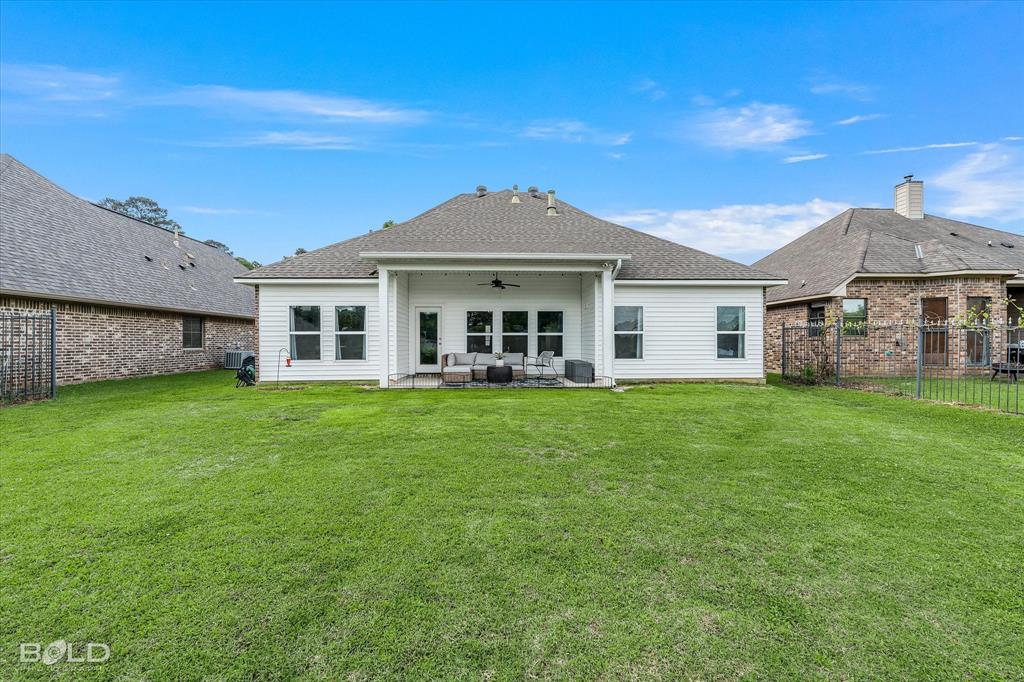 Shreveport, Louisiana 71106, United States, 4 Bedrooms Bedrooms, ,2 BathroomsBathrooms,Residential,Active,112137