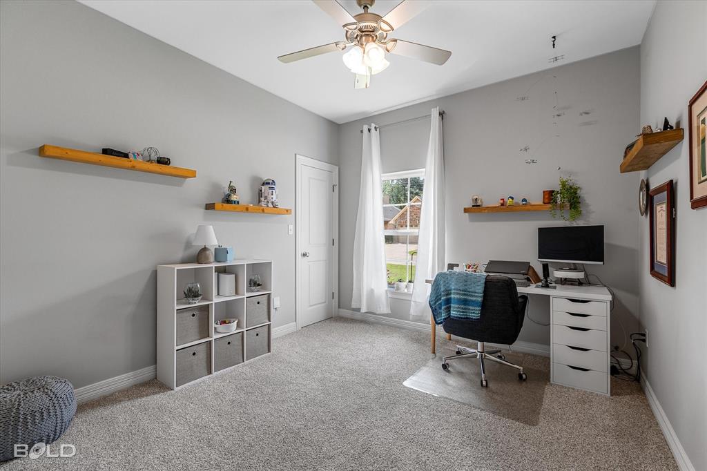 Shreveport, Louisiana 71106, United States, 4 Bedrooms Bedrooms, ,2 BathroomsBathrooms,Residential,Active,112137