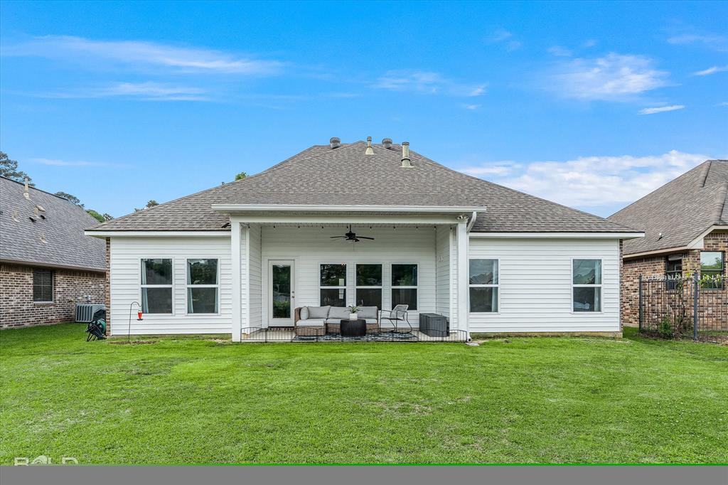 Shreveport, Louisiana 71106, United States, 4 Bedrooms Bedrooms, ,2 BathroomsBathrooms,Residential,Active,112137