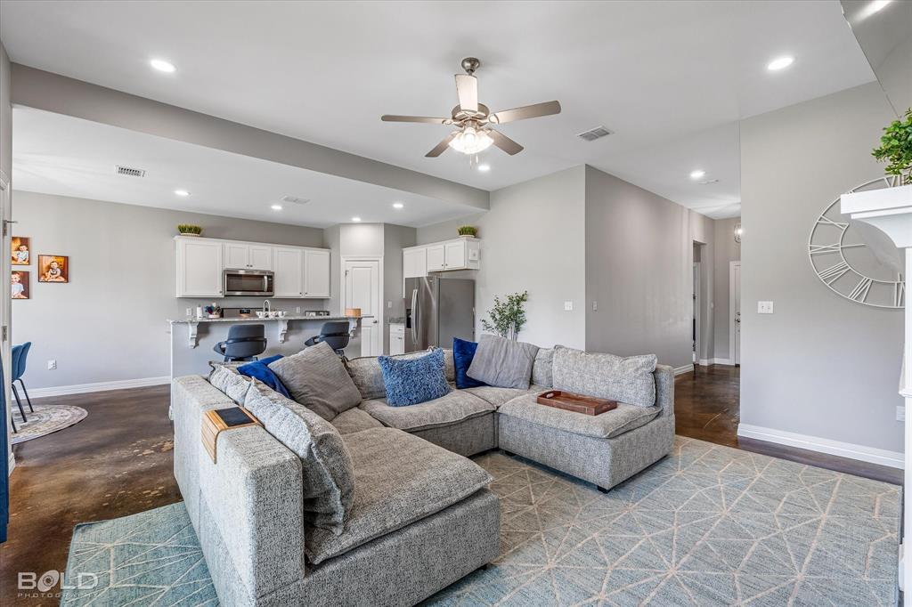 Shreveport, Louisiana 71106, United States, 4 Bedrooms Bedrooms, ,2 BathroomsBathrooms,Residential,Active,112137