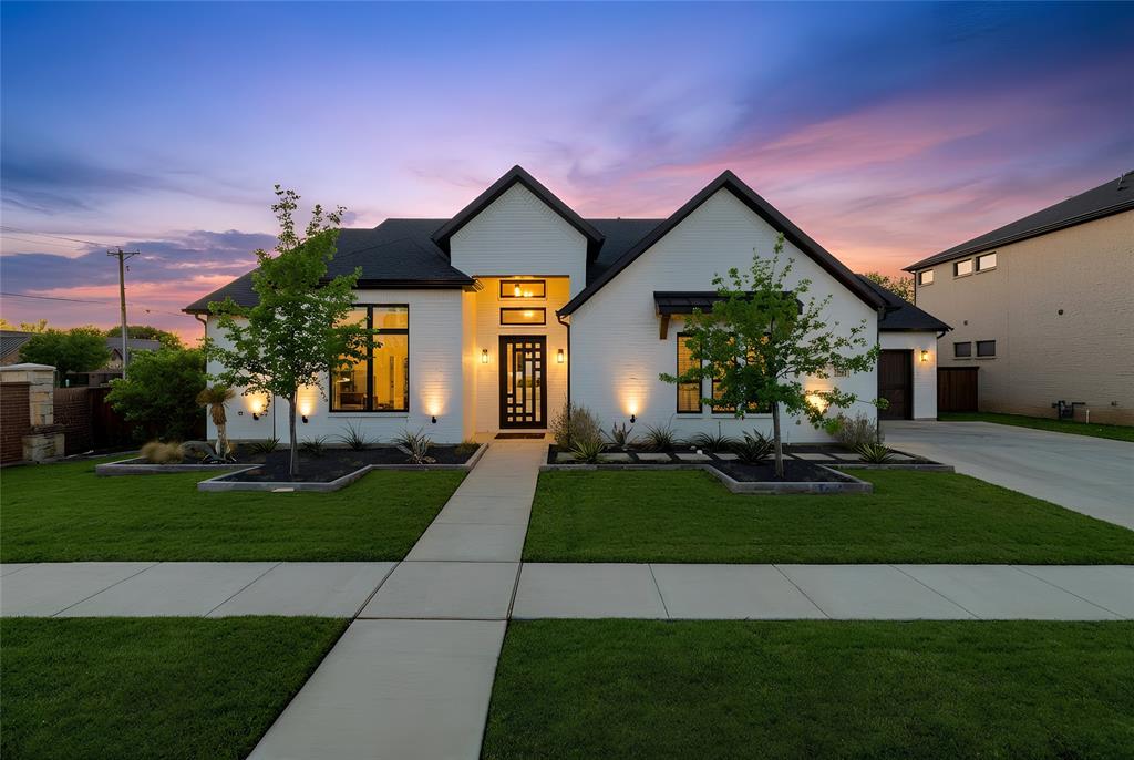 Fresh Meadows Estates - Residential