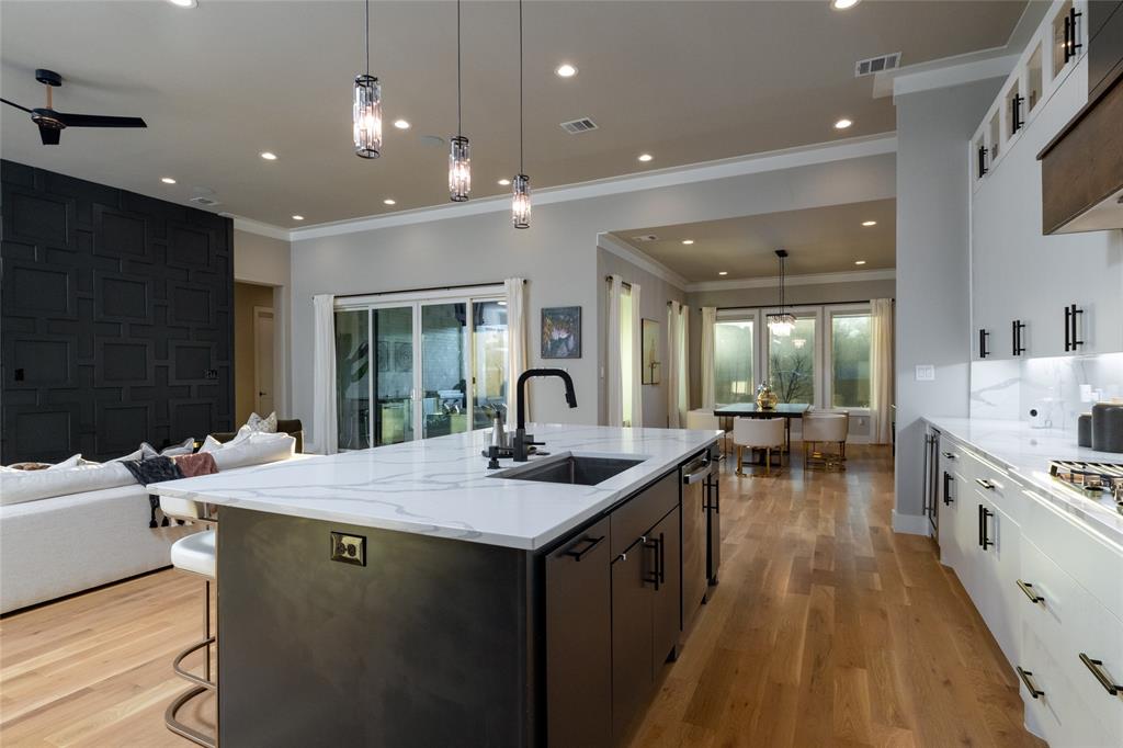 Fresh Meadows Estates - Residential