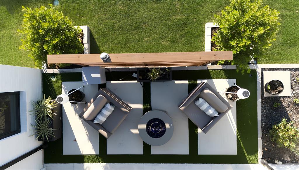 Fresh Meadows Estates - Residential