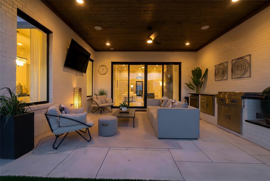 Fresh Meadows Estates - Residential