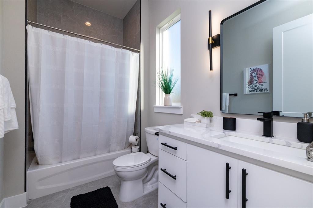 Fresh Meadows Estates - Residential