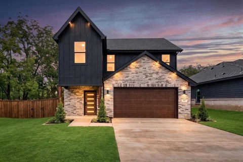 Photo of 101 Iron Horse Lane, Denison, TX 75020 (MLS # 21404389)