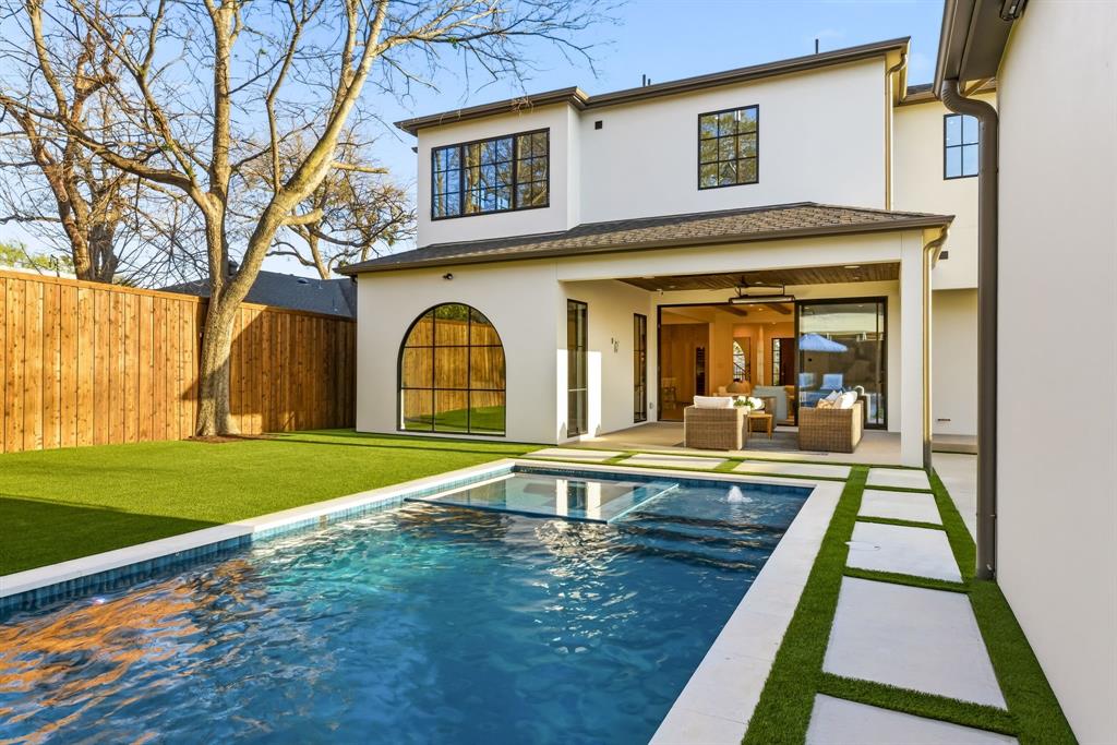 NORTHRIDGE ESTS #3 - Residential