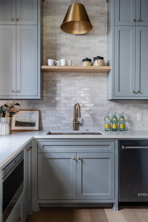 NORTHRIDGE ESTS #3 - Residential