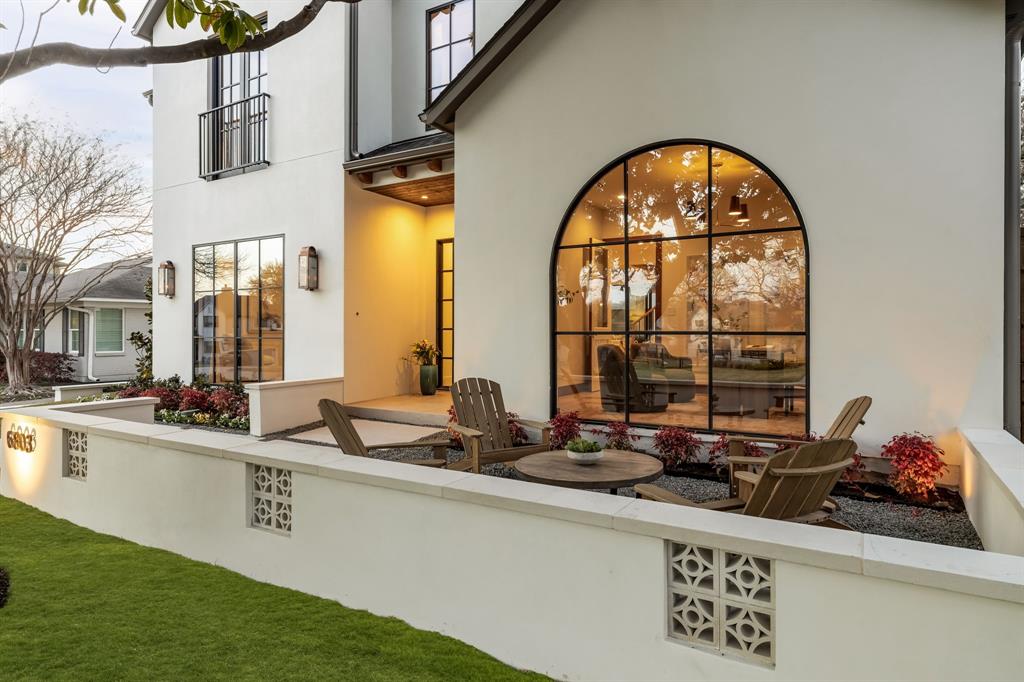 6803 Southridge Drive