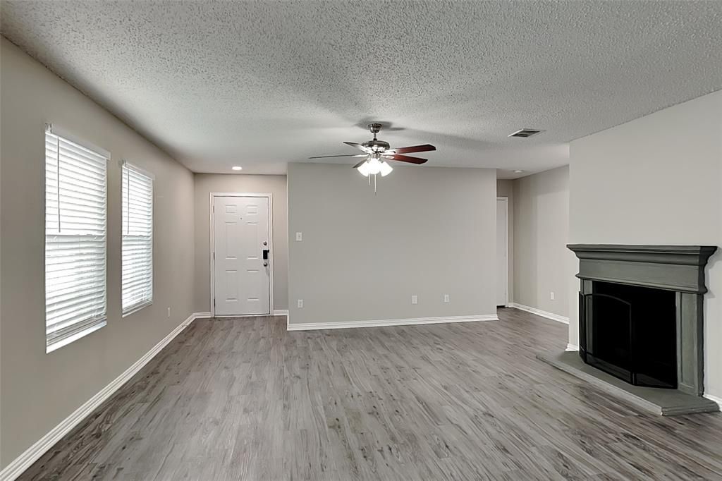 Photo of 4725 Waterford Drive, Fort Worth, TX 76179 (MLS # 21157592)