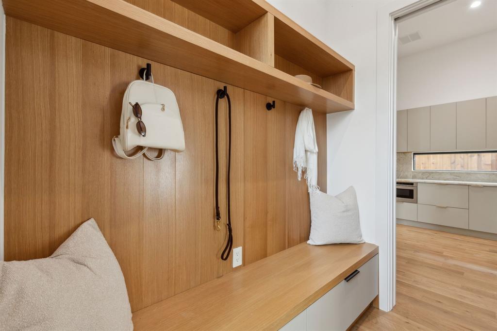 Ross Ave Annex - Residential