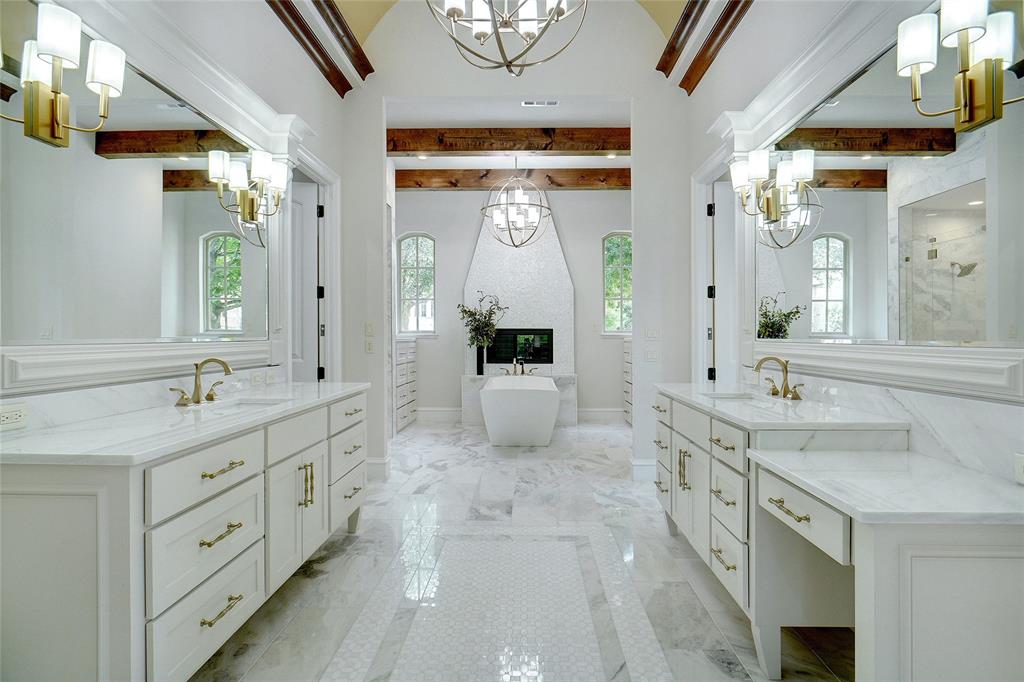 Castleton Manor - Residential