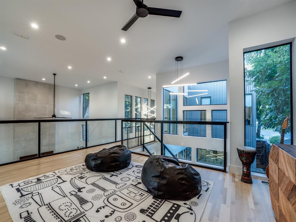 Ross Ave Annex - Residential