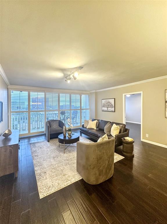 3701 Turtle Creek Boulevard 11H