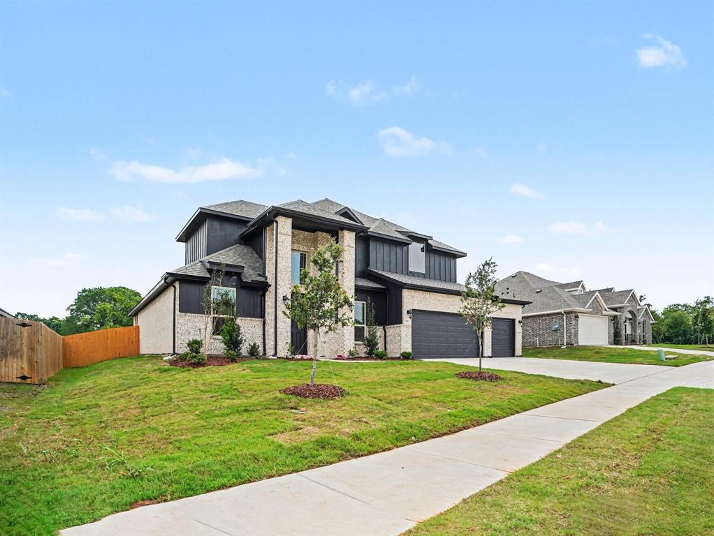 732 Candace Drive