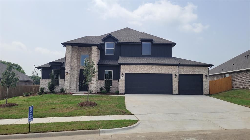 Photo of 732 Candace Drive, DeSoto, TX 75115 (MLS # 21252118)