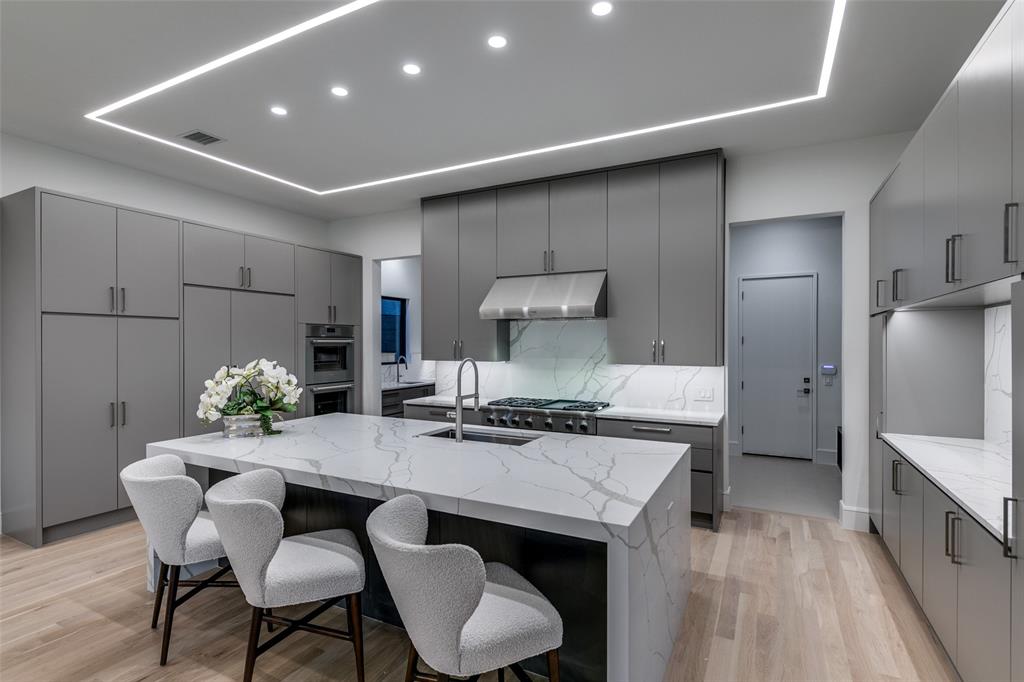 Crestmanor Estates - Residential