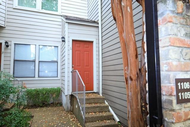 Oaks Montfort Ph 04 - Residential Lease