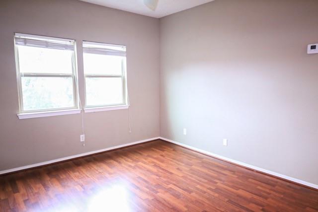 Oaks Montfort Ph 04 - Residential Lease