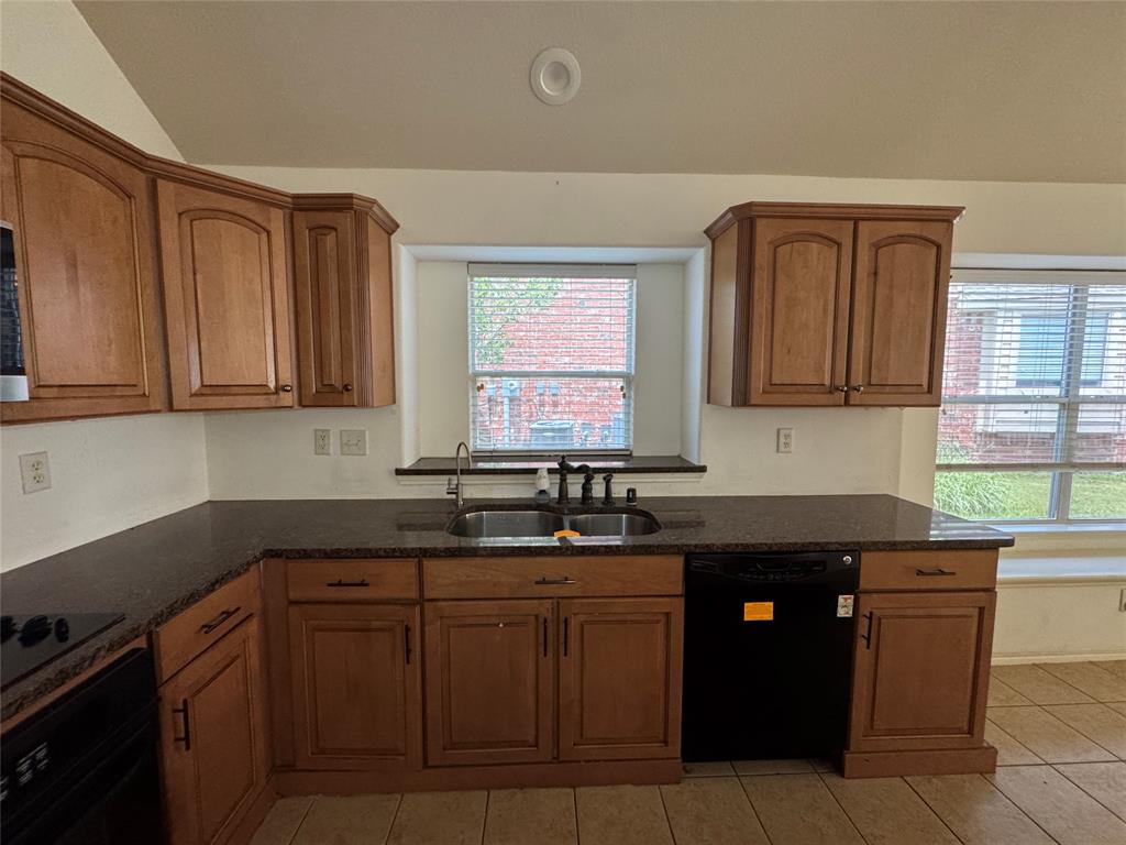 2033 Meadow Park Drive