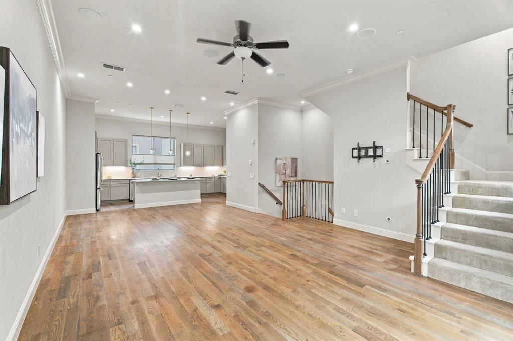 101 Decker Court 603