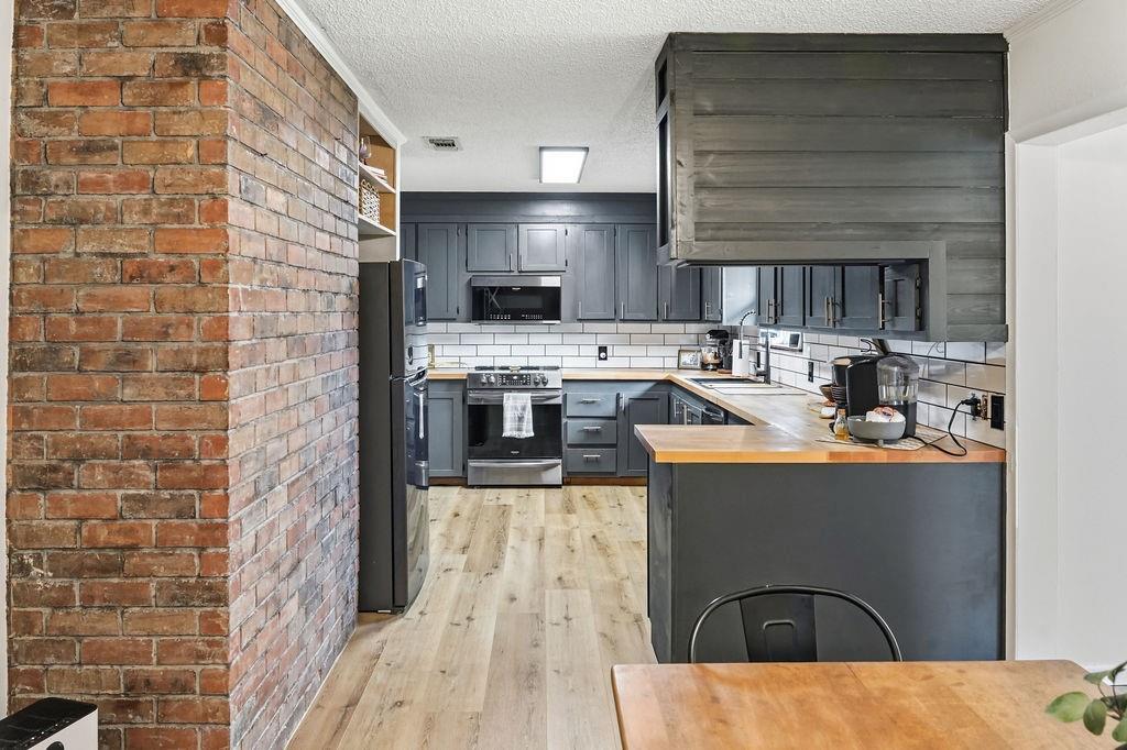 Rolling Meadows - Residential