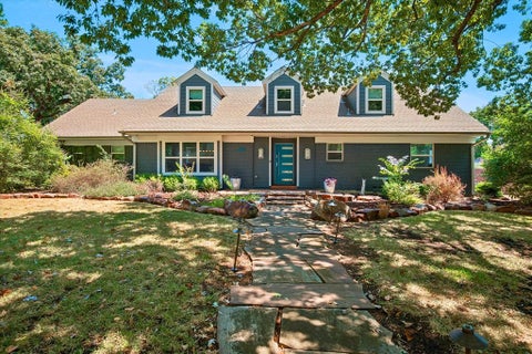Photo of 14010 Carillon Drive, Dallas, TX 75240 (MLS # 21371923)