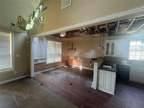 Tiny photo for 201 E Collom Street, Decatur, TX 76234 (MLS # 21341838)