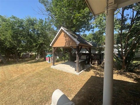 Tiny photo for 201 E Collom Street, Decatur, TX 76234 (MLS # 21341838)