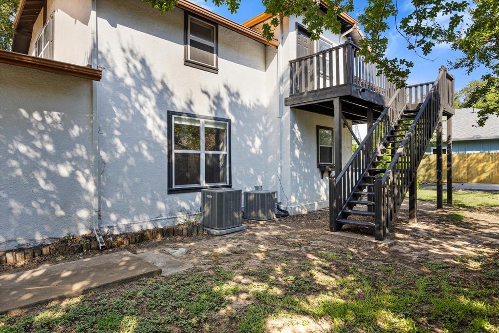 S6100 SLOAN SECOND - Residential