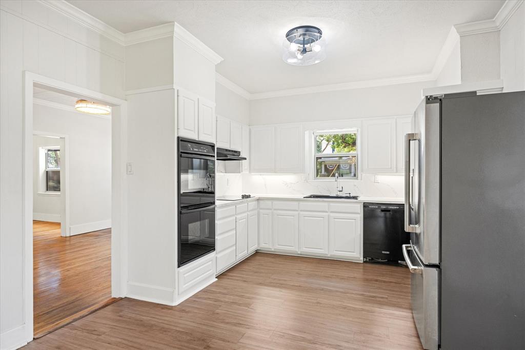 S6100 SLOAN SECOND - Residential