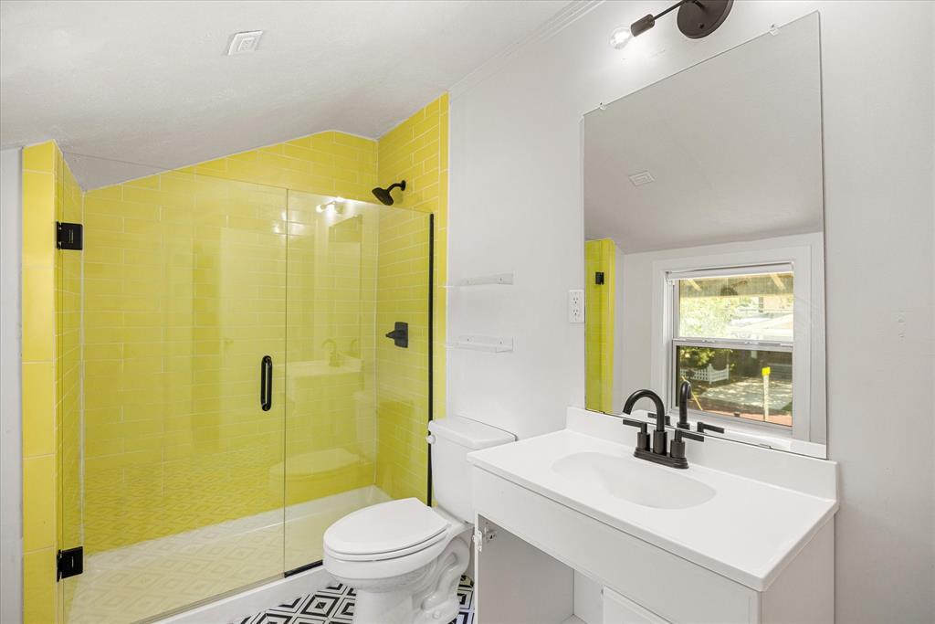 S6100 SLOAN SECOND - Residential