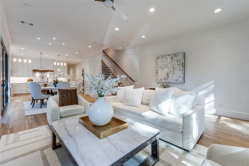4434 GLENWICK Lane