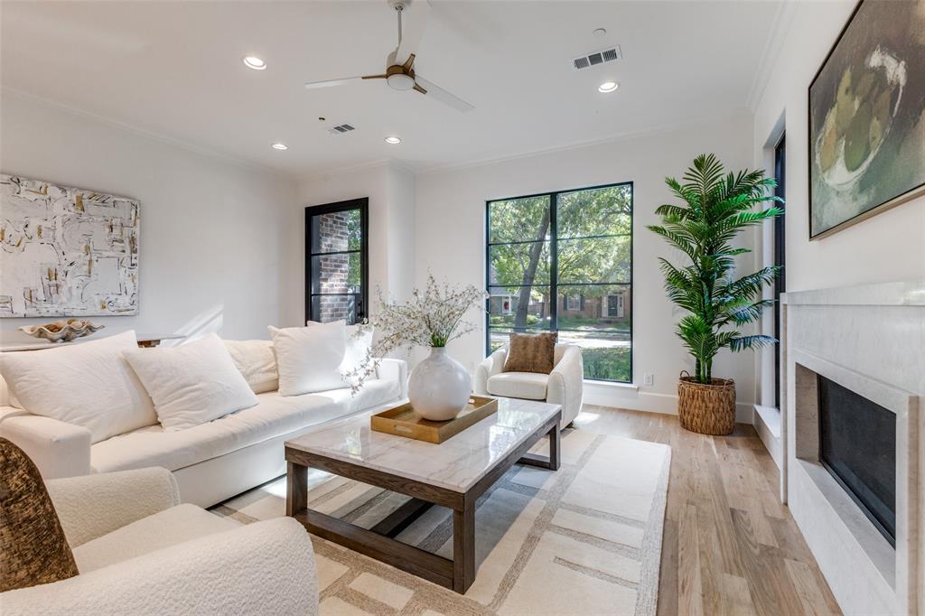 4434 GLENWICK Lane
