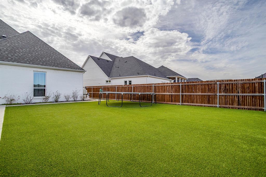 943 Highlands Avenue