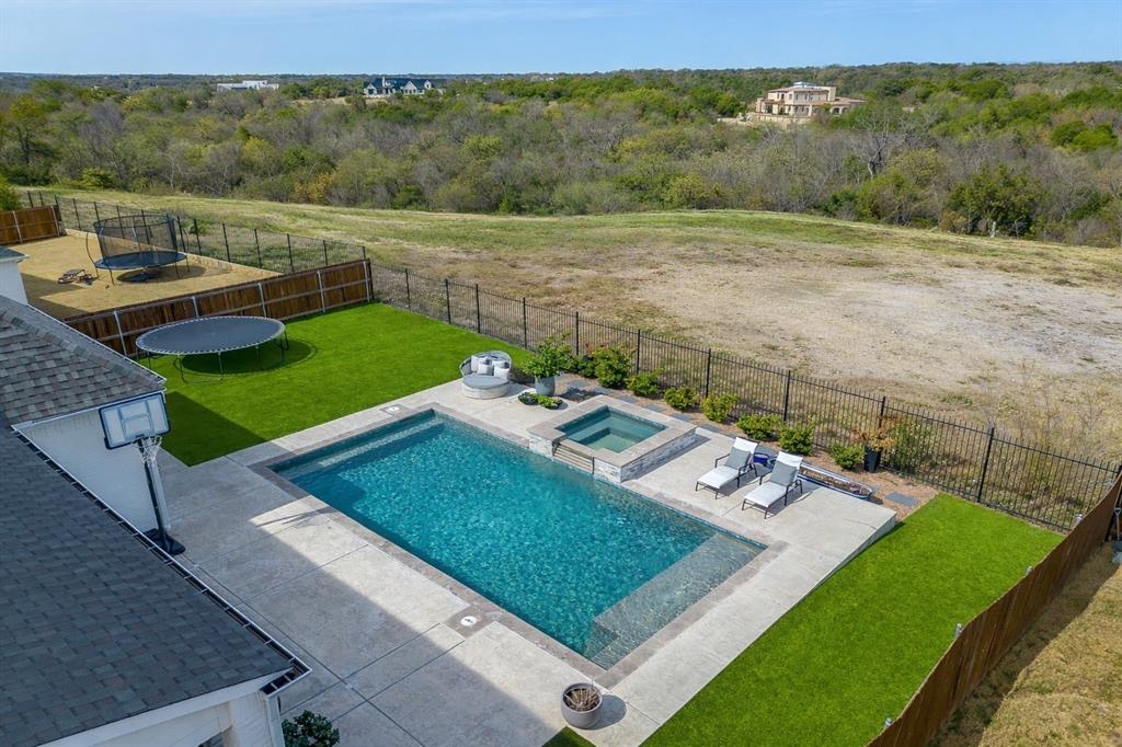 943 Highlands Avenue