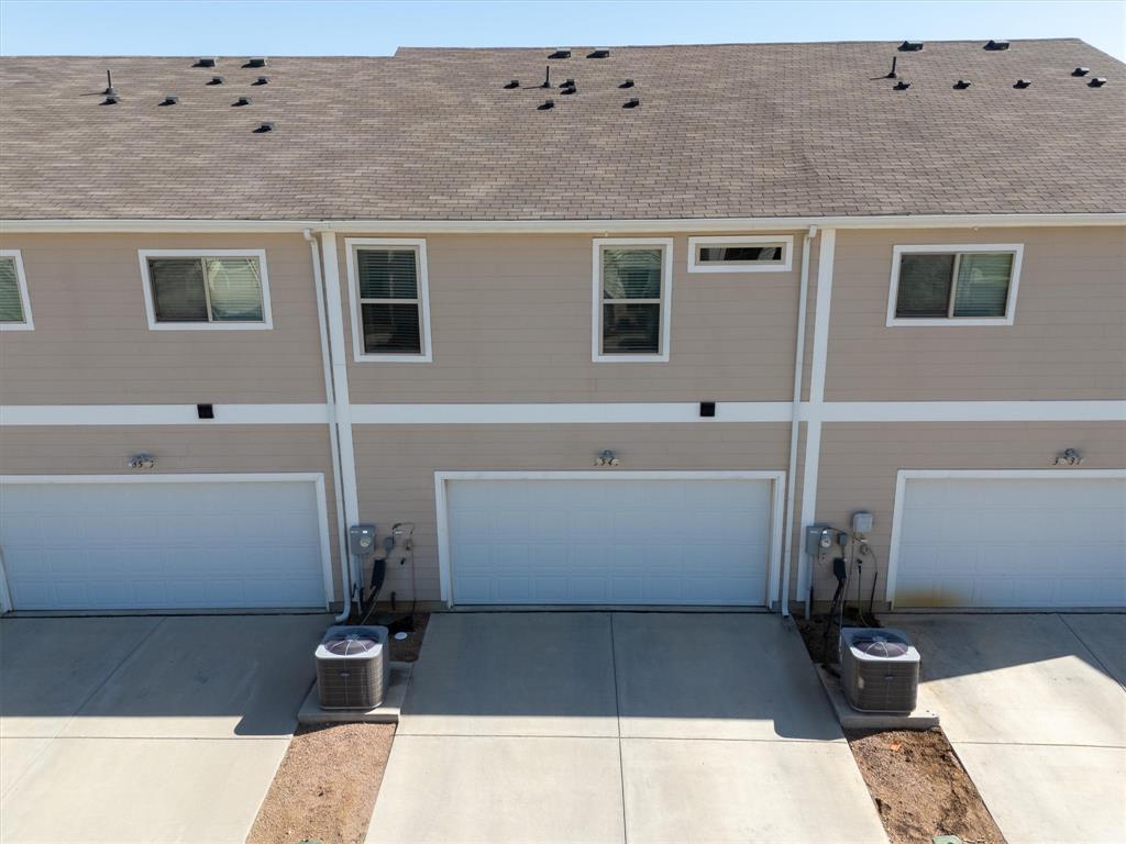 Brentwood Place - Residential