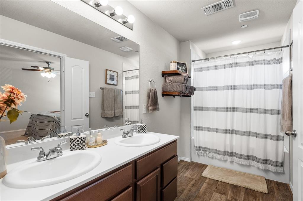 Brentwood Place - Residential