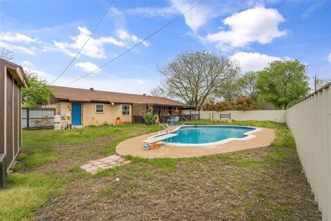 A home in Mineral Wells