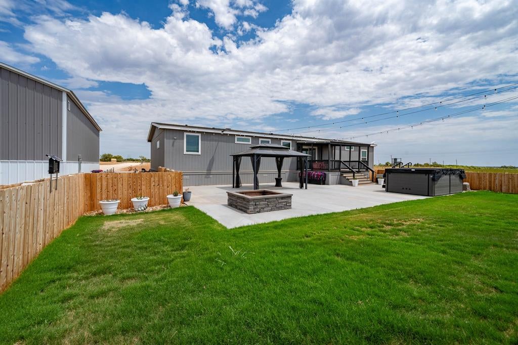 7677 County Road 463