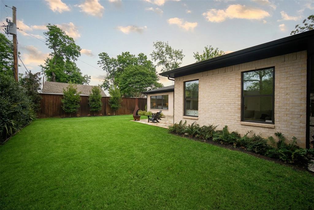 LAKE HIGHLANDS - Residential