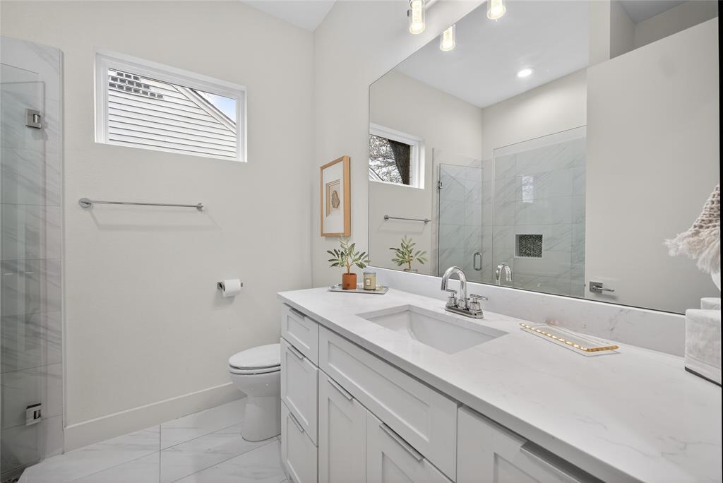 LAKE HIGHLANDS - Residential