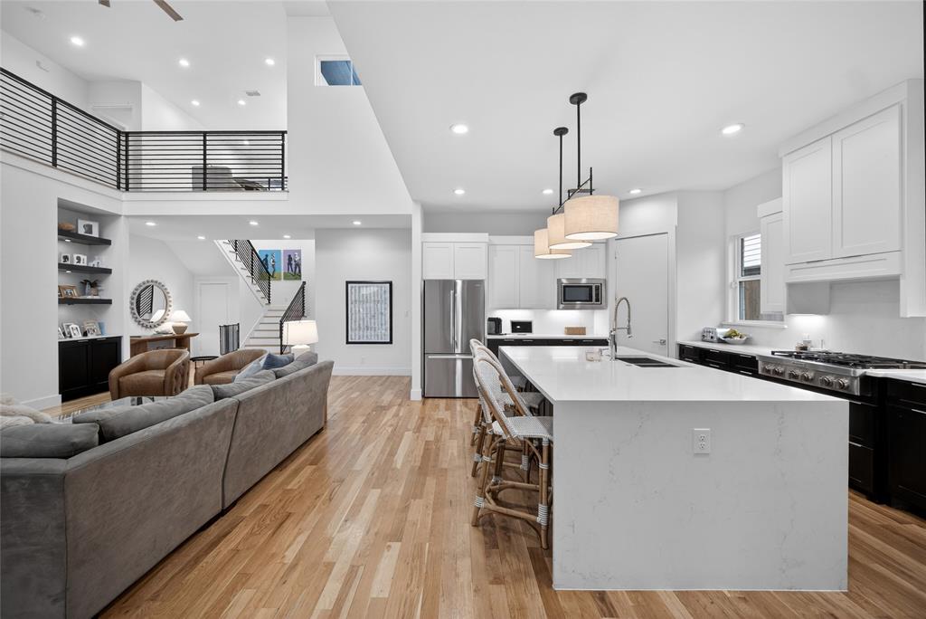 LAKE HIGHLANDS - Residential