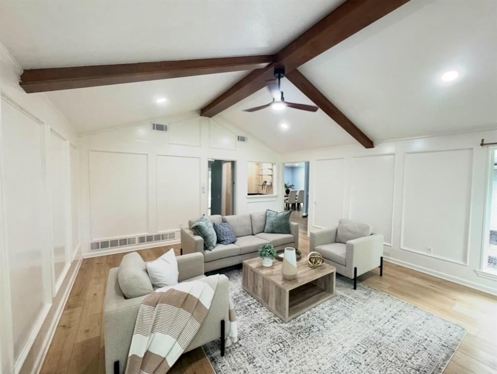 1 Whispering Vine Court