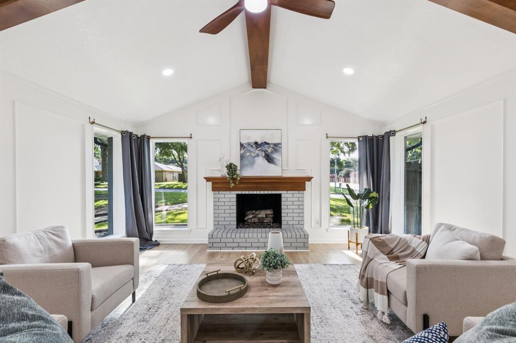 1 Whispering Vine Court