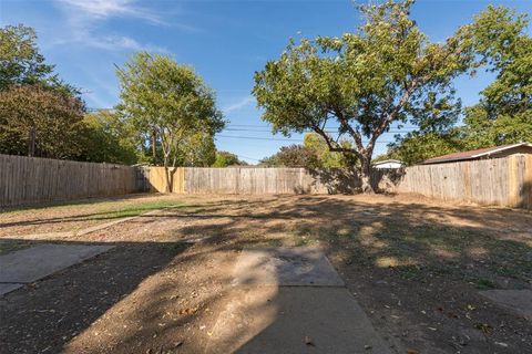 A home in Farmers Branch