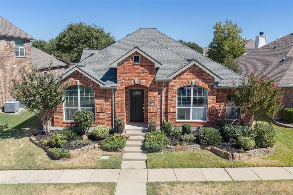 5924 Saddle Club Trail