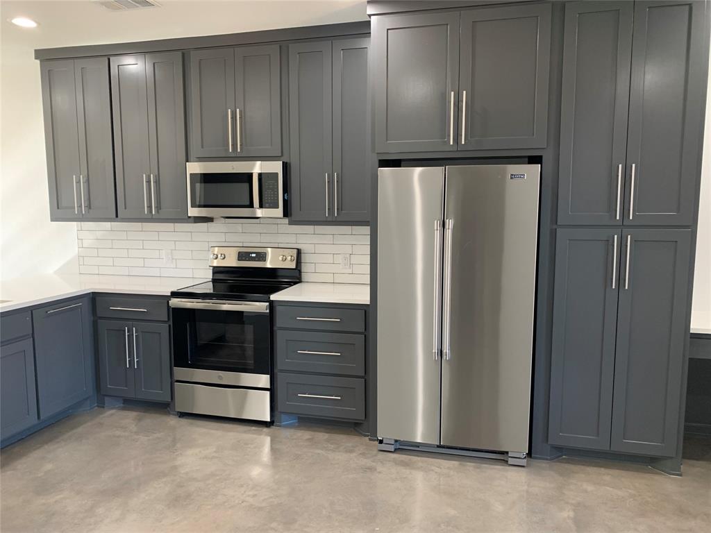 113-15 Van Buren Drive